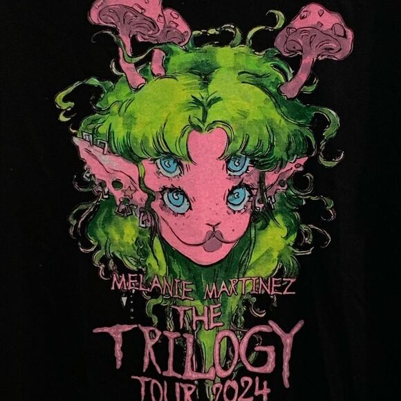 Melanie Martinez Concert 2024  Black and Green Short Sleeve Tee - Picture 4 of 9